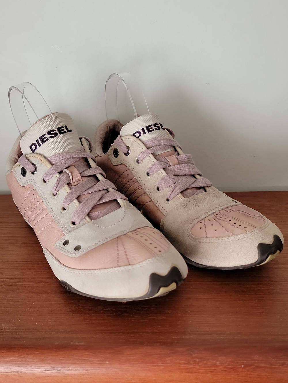 Diesel Rykker Women's Grey and Pink Leather Sneakers sz 9.5